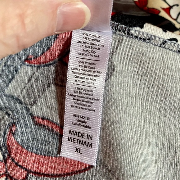 💥LuLaRoe Minnie Mouse Simply Comfortable Tee💥 NWOT - Picture 5 of 7